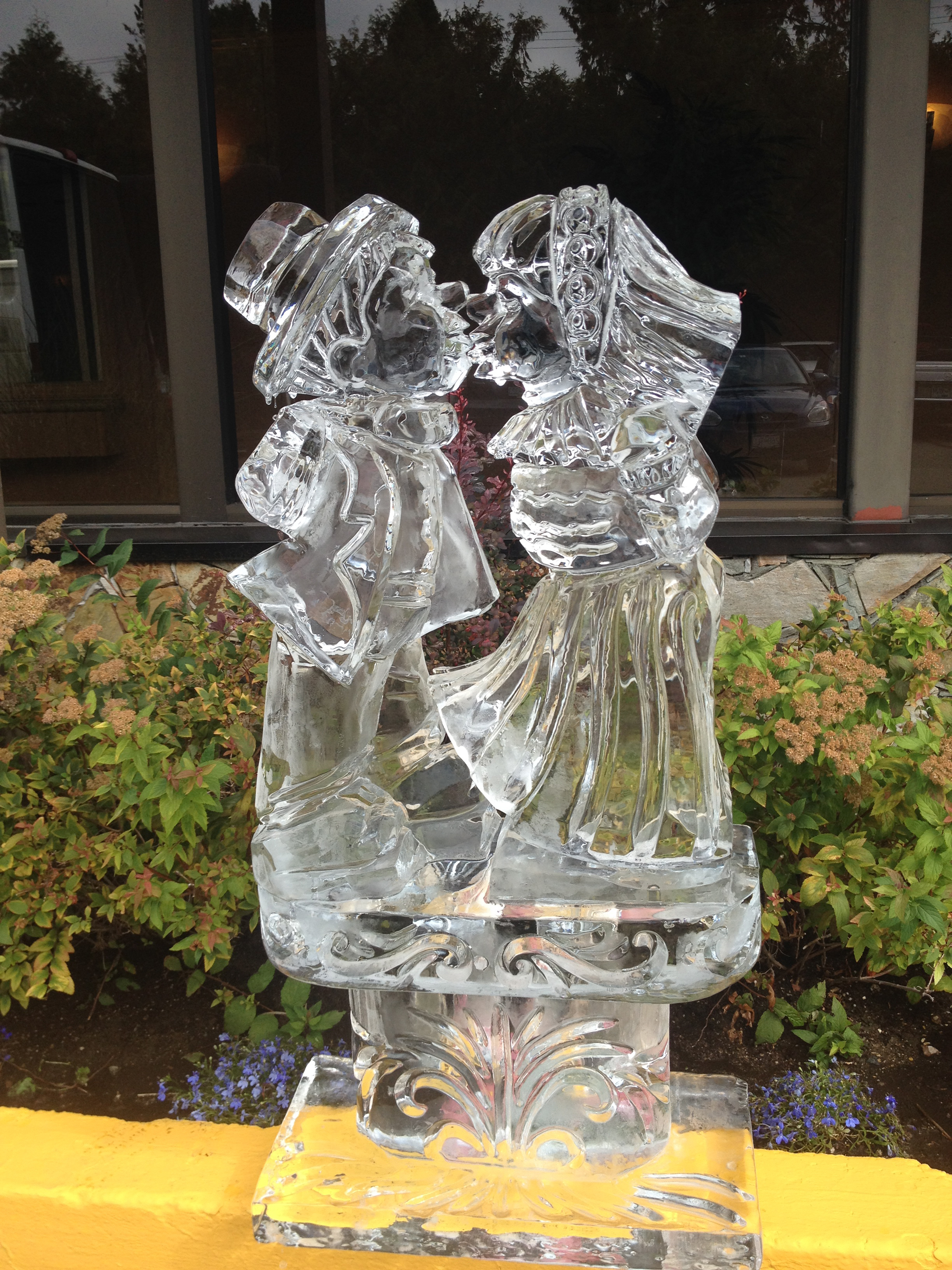 Weddings Vancouver Ice Sculptures